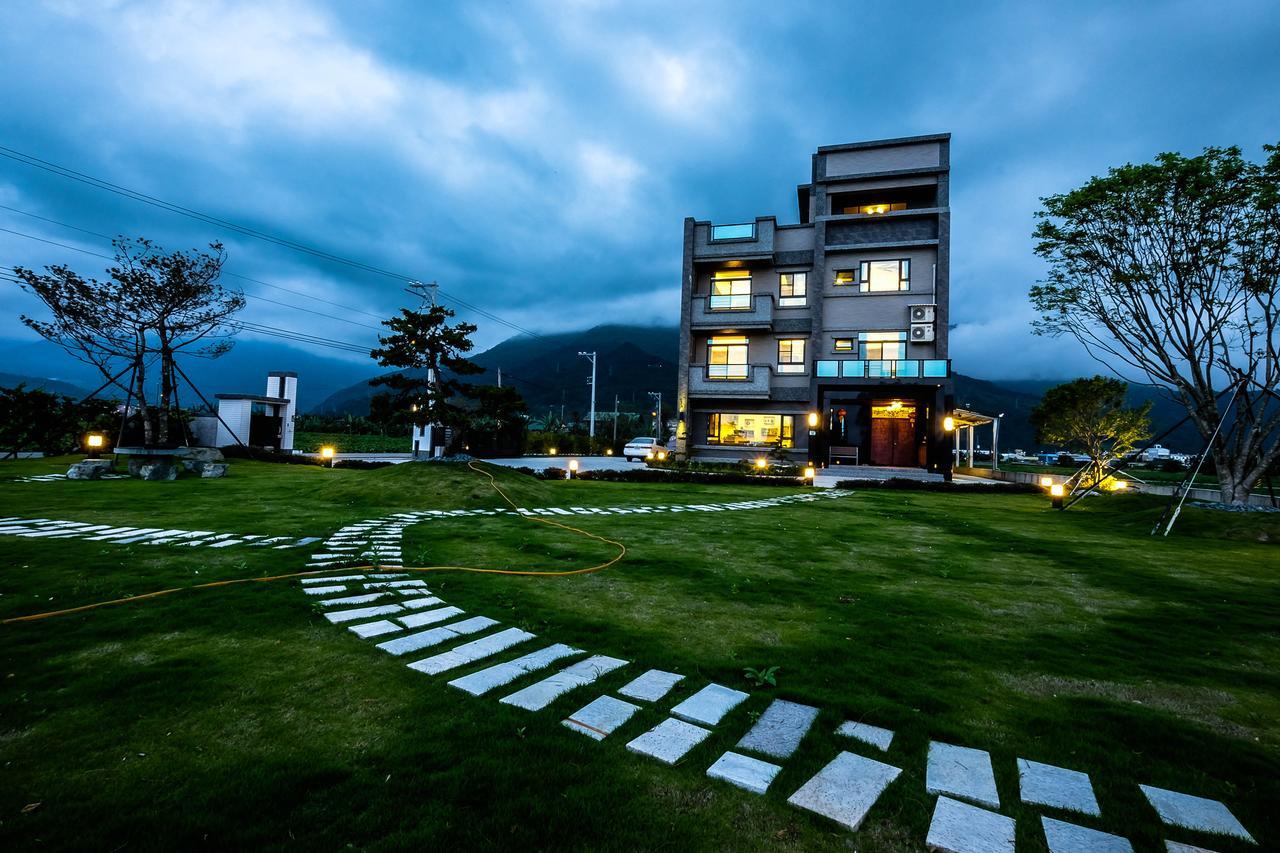 96 Coll Pig Hotel Ji'an Exterior photo